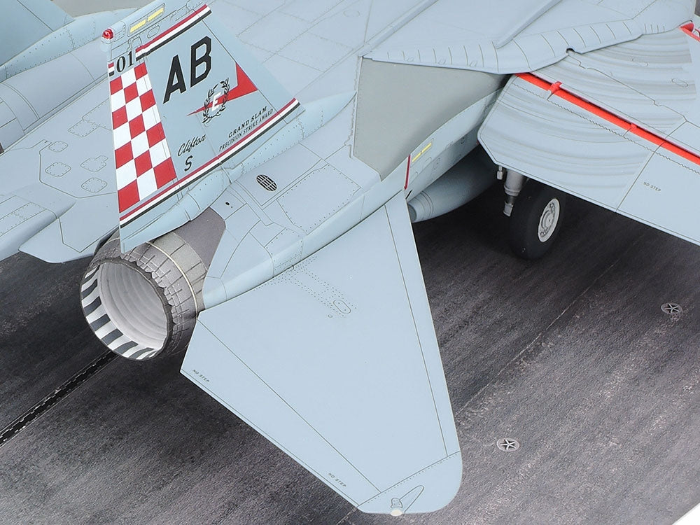Tamiya 61122 Grumman F-14A Tomcat (modèle récent) Coffret de lancement sur porte-avions 1/48 – image 26