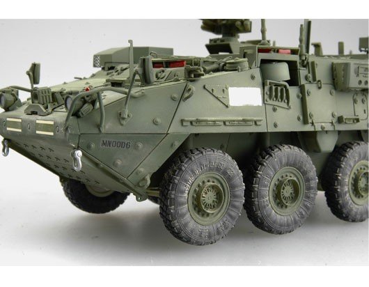 Trumpeter 00397 M1130 Stryker Véhicule de commandement (1/35) – Bild 6