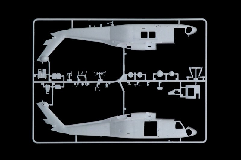 Italeri 2741 HH-60J Garde côtière américaine (1/48) – Bild 4