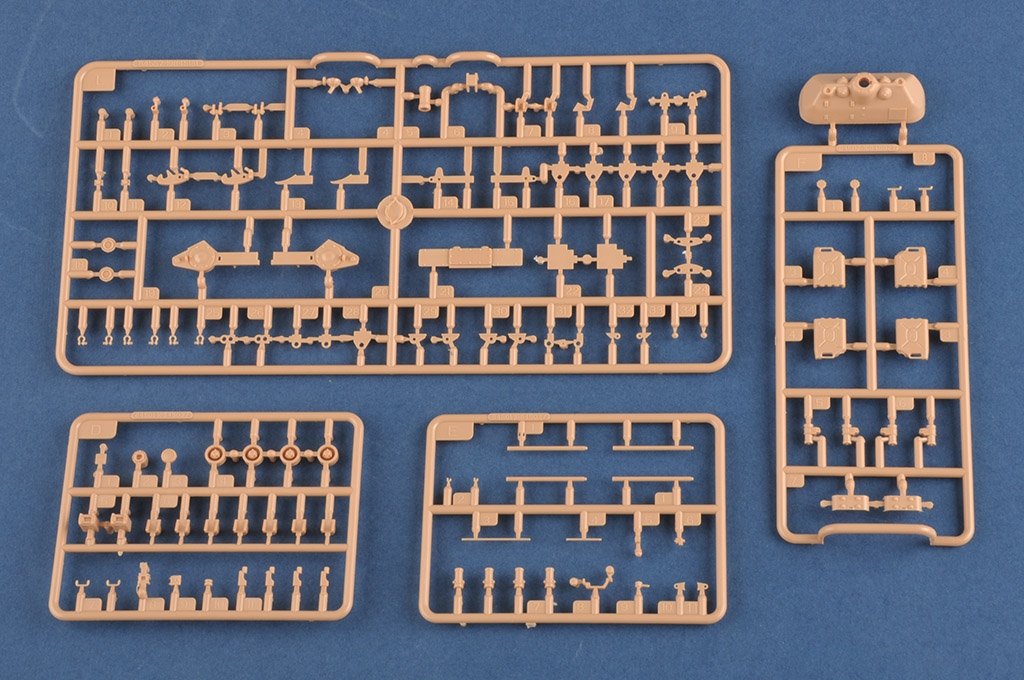 Hobby Boss 84557 Leopard C2 MEXAS avec chasse-mines à chenilles TWMP, échelle 1/35  – immagine 7