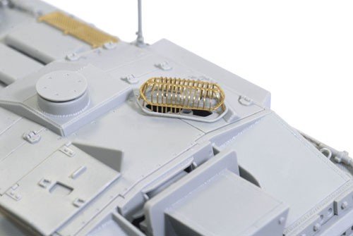 Dragon 6644 StuG III Ausf.F8 Production tardive avec Winterketten (1/35) – image 9
