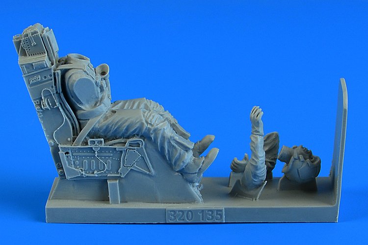Aerobonus 320135 Figurine de pilote de l'USAF avec siège éjectable pour F-117A (Trumpeter/Revell, échelle 1/32)