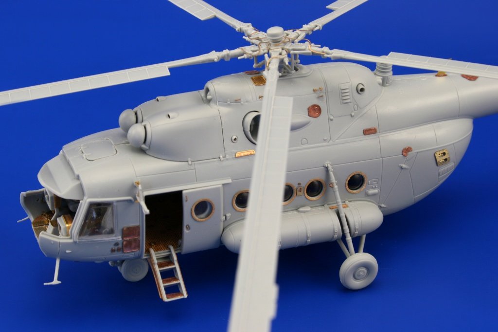 Eduard 72491 Mi-8 Hip extérieur 1/72 HOBBY BOSS – image 2