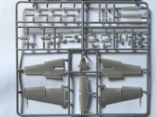 Arma Hobby 70003 TS-11 Iskra bis DF - Coffret expert 1/72 – image 3