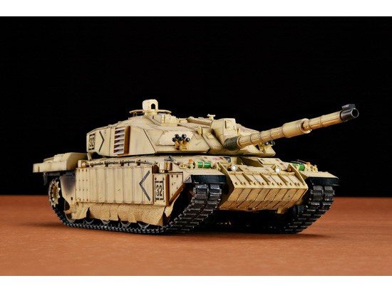 Trumpeter 00323 Char de combat principal britannique Challenger 2 (OP. Telic) Irak 2003 (1/35) – image 3