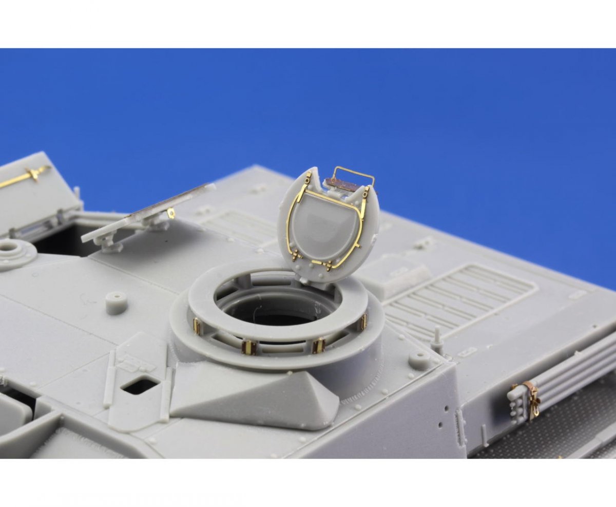 Eduard 36282 StuG.IV dernière production Dragon – immagine 2