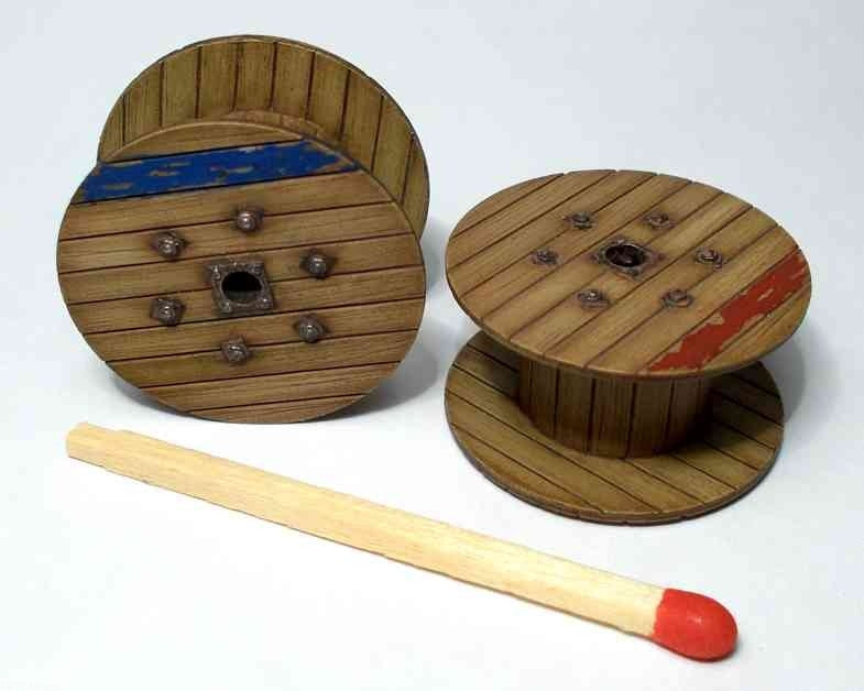 Bobines de câble FPW modèle 72201, taille moyenne, sans câbles (3 pièces) 1/72 – immagine 3