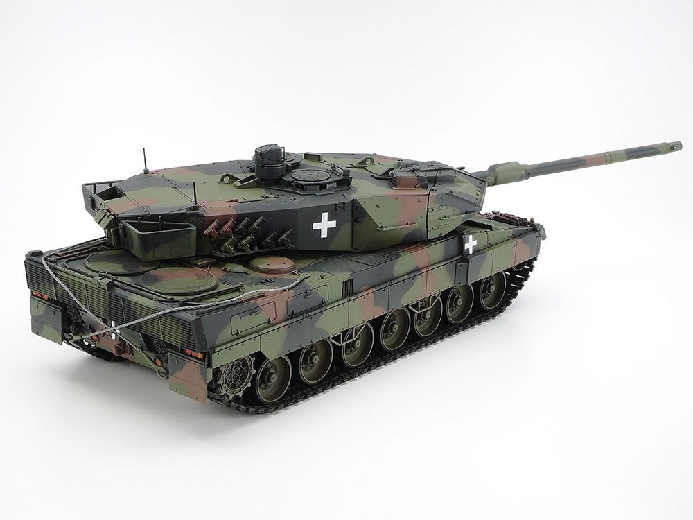 Tamiya 25207 Leopard 2A6 Tank &amp;quot;Ukraine&amp;quot; 1/35 – zdjęcie 3