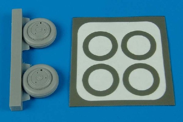 Roues et masques de peinture Aires 7218 Su-15 Flagon 1/72 Trumpeter