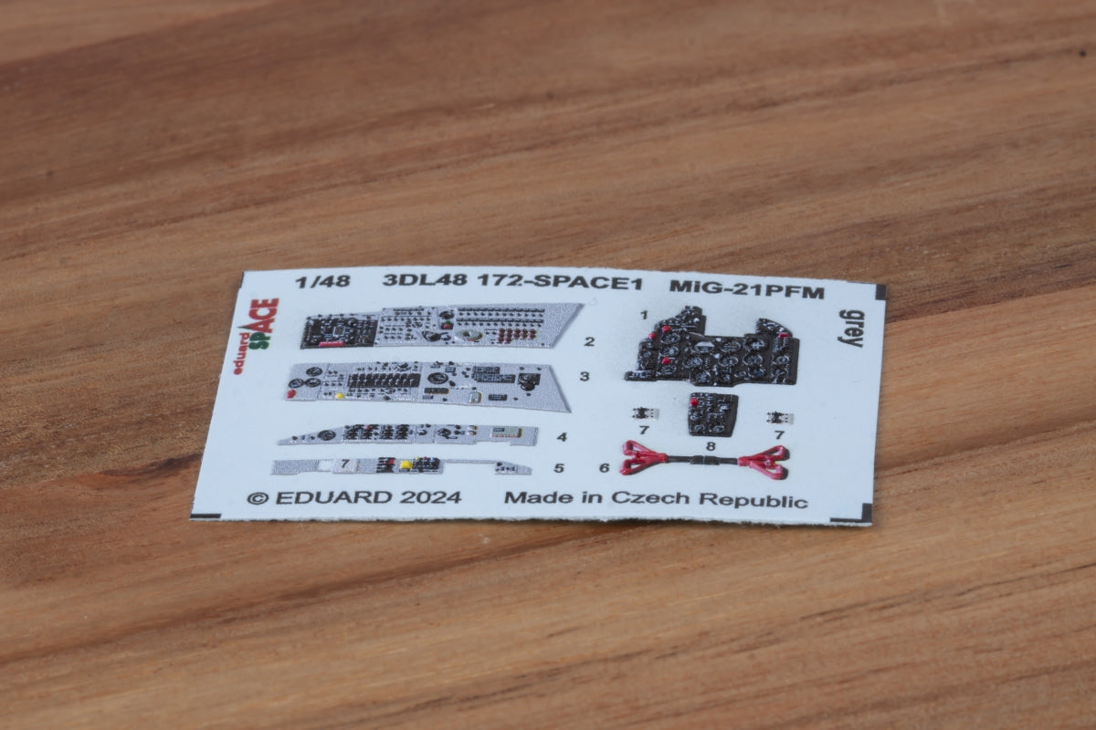 Eduard 3DL48172 MiG-21PFM gris SPACE EDUARD 1/48 – image 2
