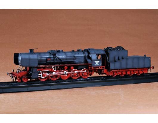 Trumpeter 00210 Kriegslokomotive BR52 1/35 – image 6
