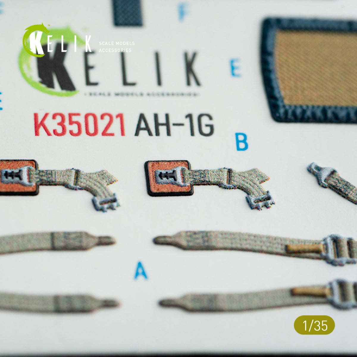 KELIK K35021 AH-1G COBRA - Décalcomanies 3D pour intérieur de maquette ICM au 1/35 – immagine 6
