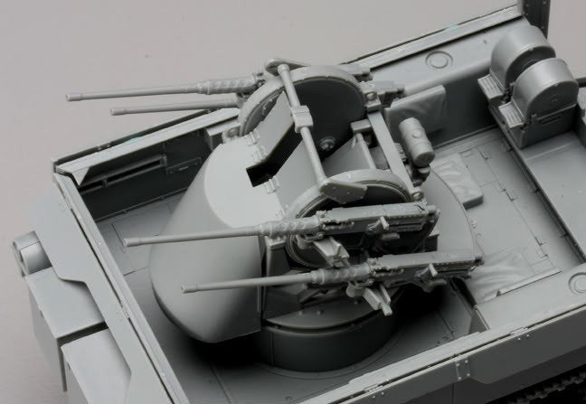 Dragon 6381 M16 Kit intelligent de carénage motorisé à canons multiples (1/35) – Bild 4