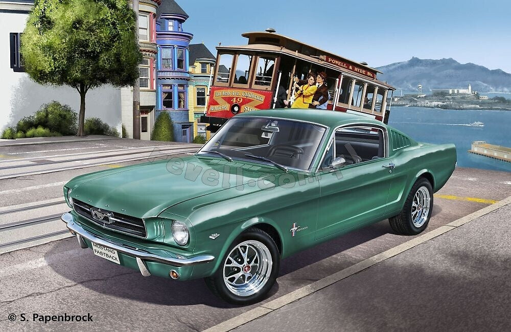 Revell 67065 Ford Mustang 1965 2+2 Fastback, maquette au 1/24