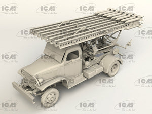 ICM 35596 BM-13-16 sur châssis G7107 avec équipage soviétique 1/35 – immagine 2
