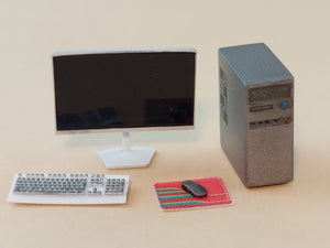 Point of no Return 3524057 PC avec écran, clavier, souris et décalcomanies / PC avec écran, clavier, souris et décalcomanies 1/35 – immagine 2