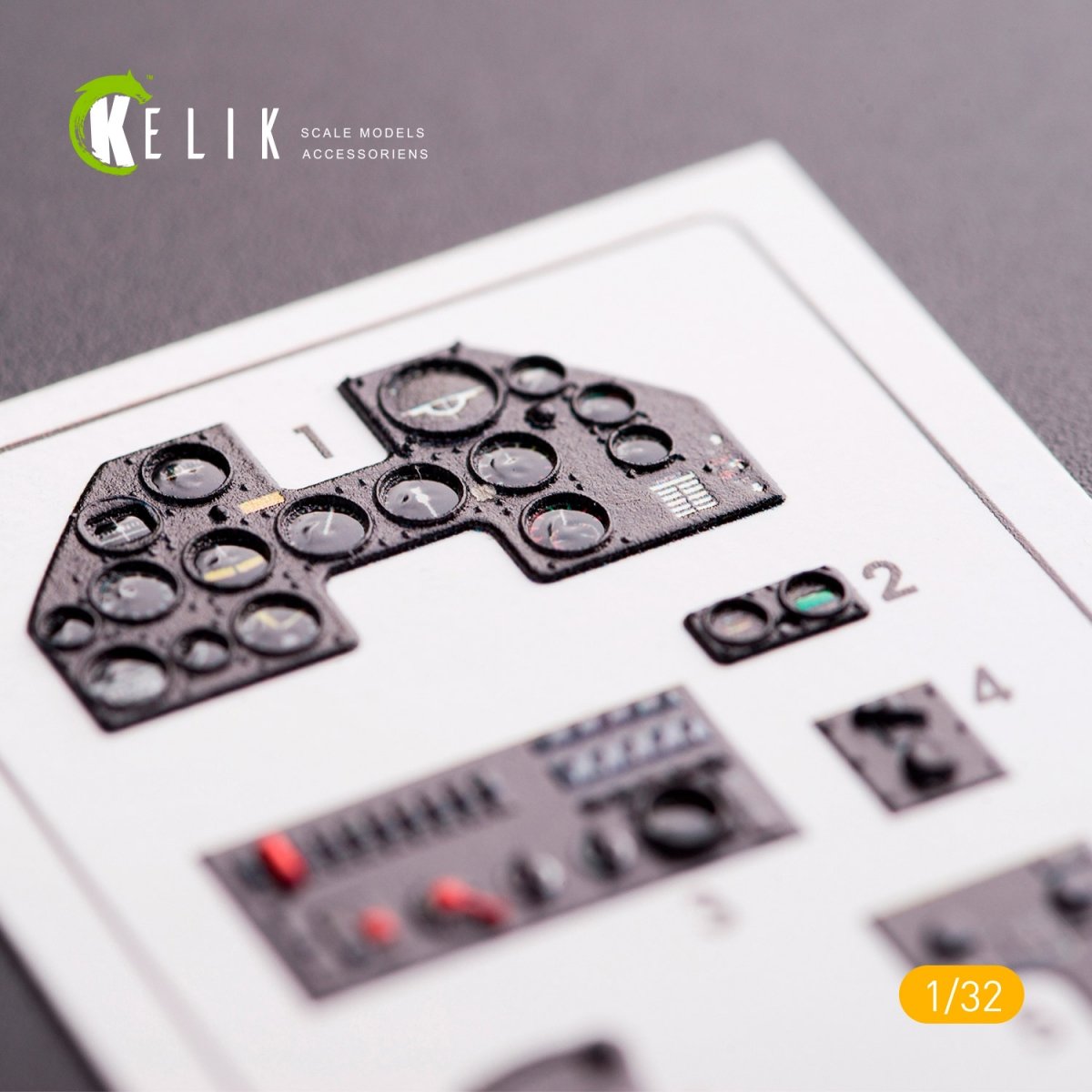 Décalcomanies 3D intérieures KELIK K32002 P40-N pour maquette Trumpeter au 1/32 – image 3