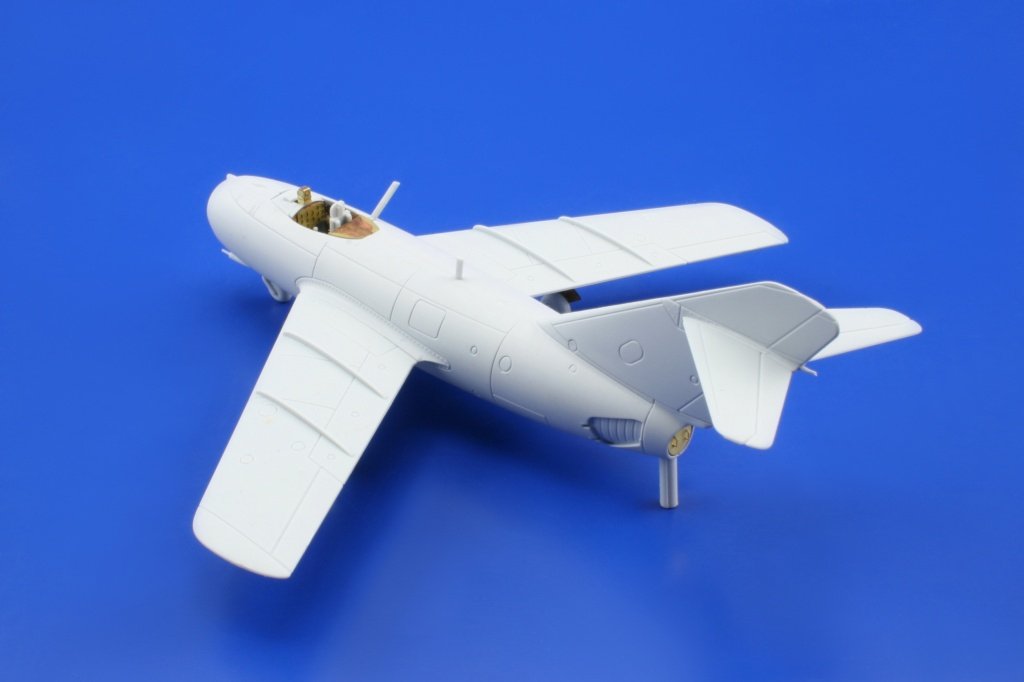 Eduard 73358 MiG-15 1/72 AIRFIX – immagine 3