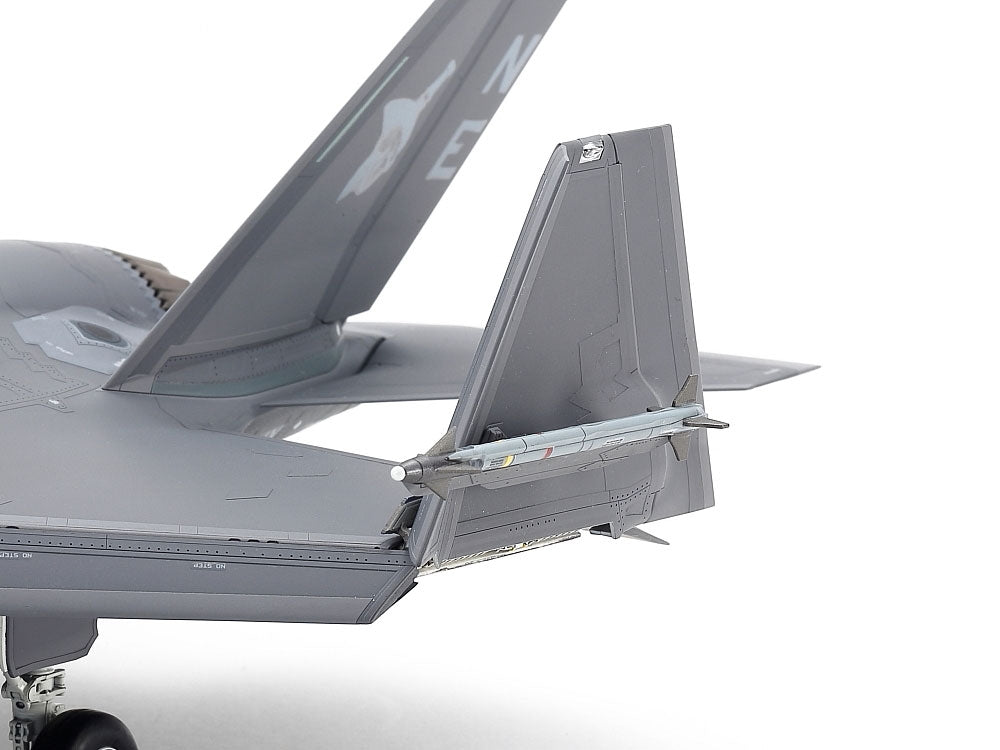 Tamiya 61127 Lockheed Martin F-35C Lightning II 1/48 – image 14