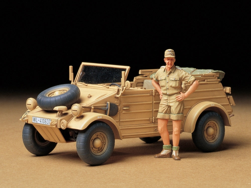 Tamiya 35238 Kbelwagen allemand Type 82 Africa-Corps (1/35) 
