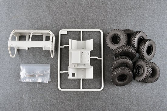 Trumpeter 01067 M1142 HEMTT TFFT (Camion de lutte contre les incendies tactique) 1/35 – Bild 14
