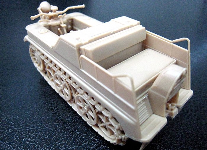 Zoukei-Mura SWPS01 Sd.Kfz 2 Kettenkrad 1/32 – image 3