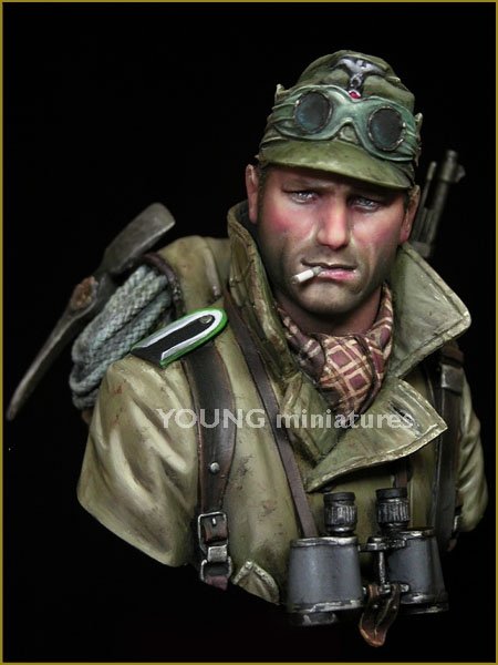 Jeunes Miniatures YM1836 GEBIRGSJAGER ALLEMAND 1942 1/10