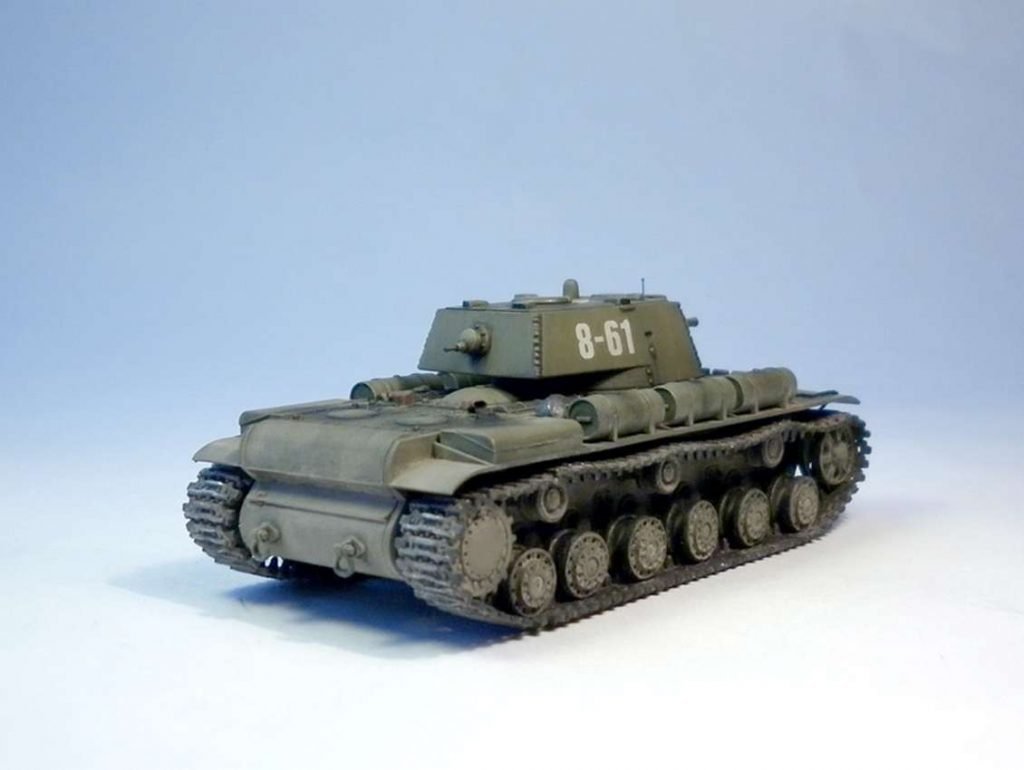 PST 72015 KV-8 Char lance-flammes lourd 1/72 – Bild 4