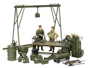 Tamiya 25106 Chantier d&amp;#39;entretien de campagne américain de la Seconde Guerre mondiale (1/35)