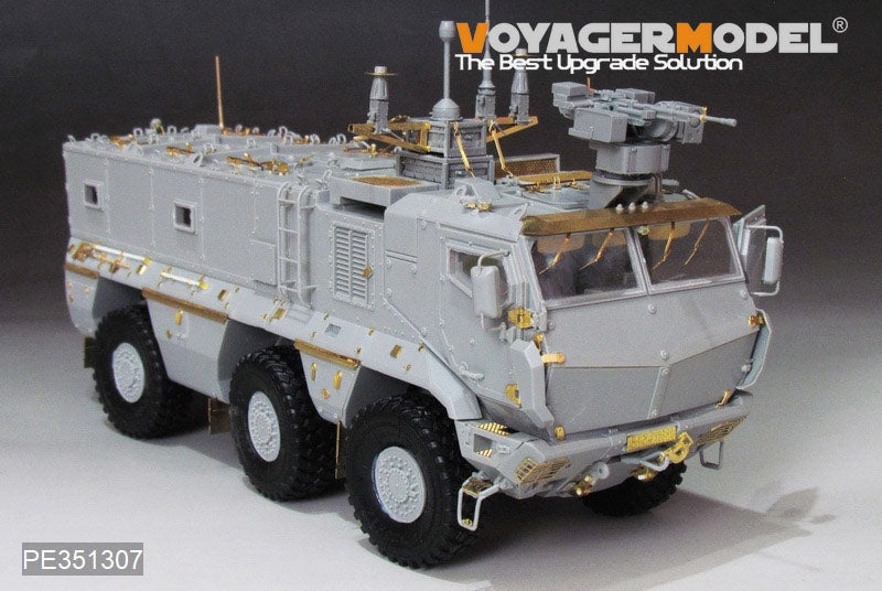 Maquette Voyager PE351307 KamAZ-63968 Typhoon-K russe moderne de base pour TAKOM 2082 / 2173 au 1/35 – image 22