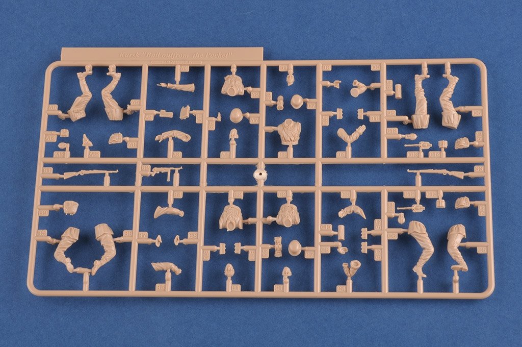 Hobby Boss 84417 Koursk « Sauvetage à la tire » 1/35 – immagine 3