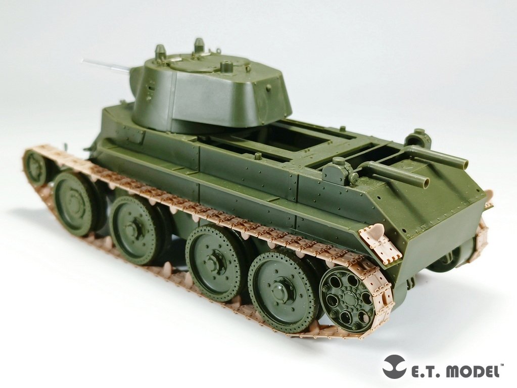 Maquette ET Model P35-025 Catastrophe légère soviétique BT-7 de la Seconde Guerre mondiale, chenilles fonctionnelles (impression 3D), échelle 1/35 – Bild 4