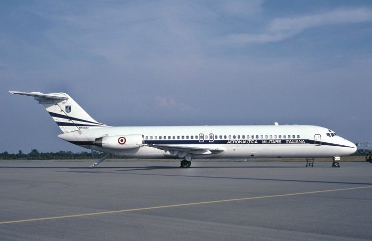 Fly 14411 DC 9-32 Aeronautica Militare Italienne (1/144)