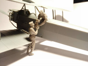 Copper State Models F48-005 German personnel - bomb loading 1/48 – zdjęcie 2