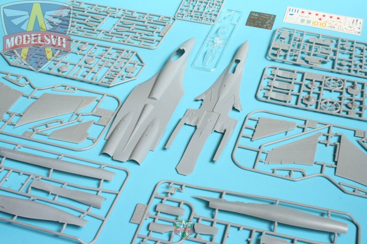 Modelsvit 72049 T-10-10/11 Prototype de chasseur de première ligne avancé 1/72 – image 5