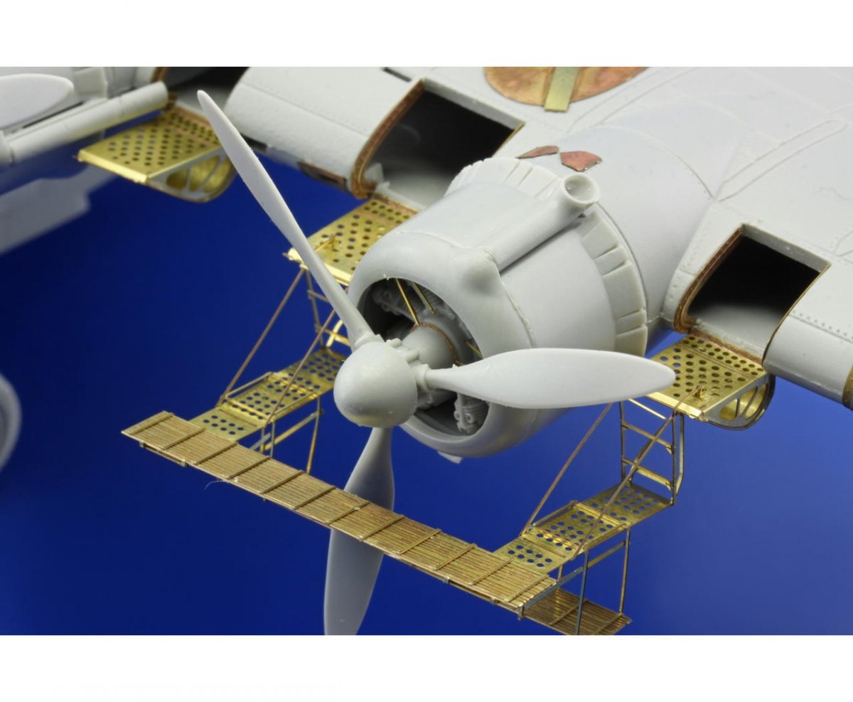 Eduard 72554 Sunderland Mk. et plateformes de maintenance 1/72 ITALERI – immagine 3