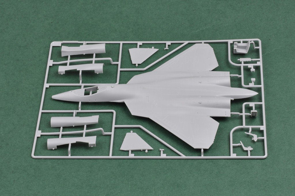 Hobby Boss 87257 T-50 PAK-FA russe (1/72) – Bild 6