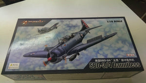 J&amp;#39;adore le kit 61801 SBD-3-4 Dauntless 1/18 – imagen 6