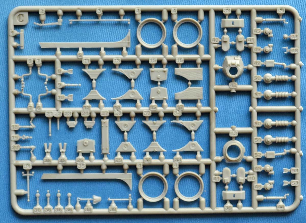 ACE 72459 EBR 90 F1 mod.1951 avec tourelle FL-11, char à roues, échelle 1/72 – image 3