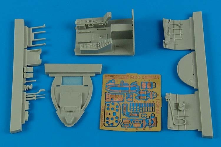 Ensemble cockpit Aires 4571 F4U-4 Corsair 1/48 Hobby boss