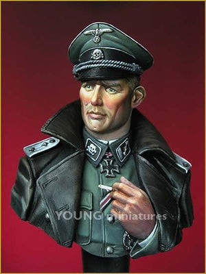 Young Miniatures YM1811 Officier SS TOTENKOPF Seconde Guerre mondiale 1/10 – image 4