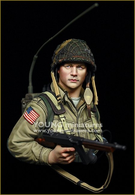 Young Miniatures YM1885 Opérateur radio aéroporté américain CARENTAN 1944 1/10