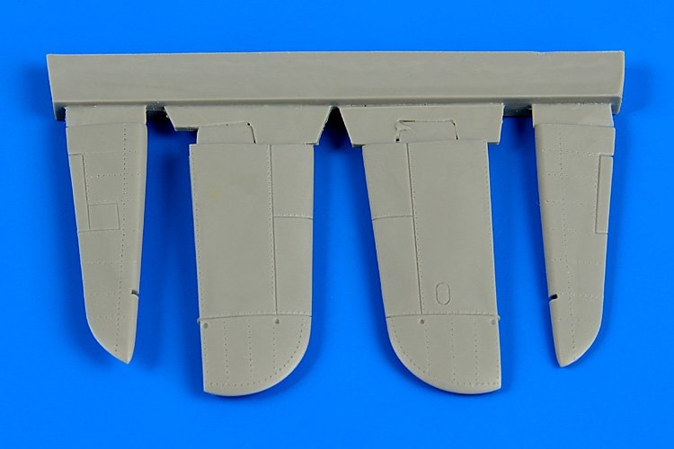 Surfaces de contrôle du Hawker Typhoon IB Aires 7315, échelle 1/72, Airfix