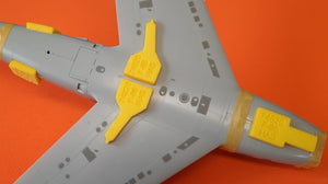 Omask 74820 F-86F Saber wheel bay plugs (for Hasegawa) 1/48 – image 2