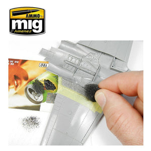Pâte antidérapante Ammo of Mig 2034 - Couleur noire pour maquettes 1/72 et 1/48  – Bild 9