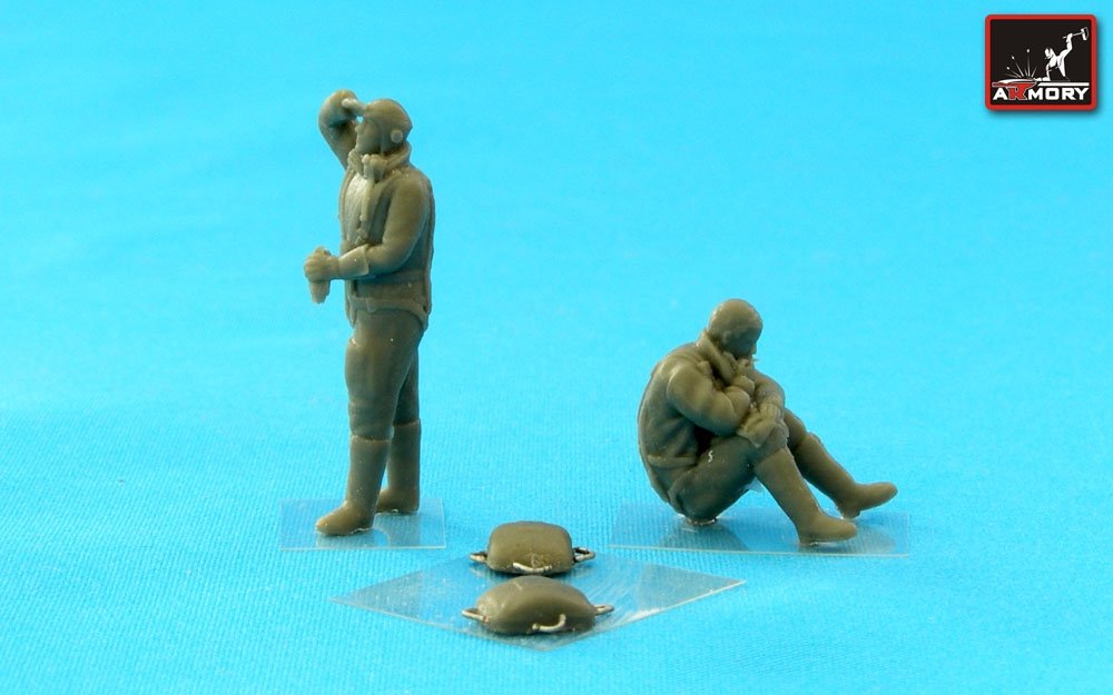 Armory Models F7224c Équipage de la RAF en tenue de haute altitude pendant la Seconde Guerre mondiale – « En attente… » 1/72 – image 4