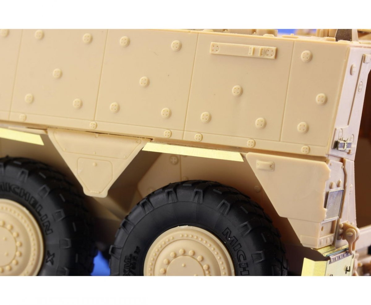 Eduard 36215 Boxer MRAV 1/35 Hobby Boss – image 11
