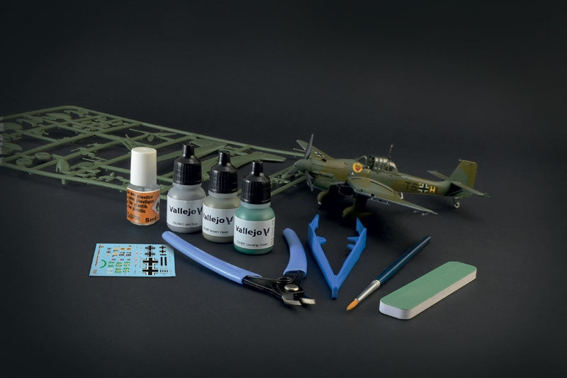 Italeri 72010 Junker Ju-87B Stuka - Ensemble complet pour modélisme - Kit de démarrage 1/72 – Bild 2