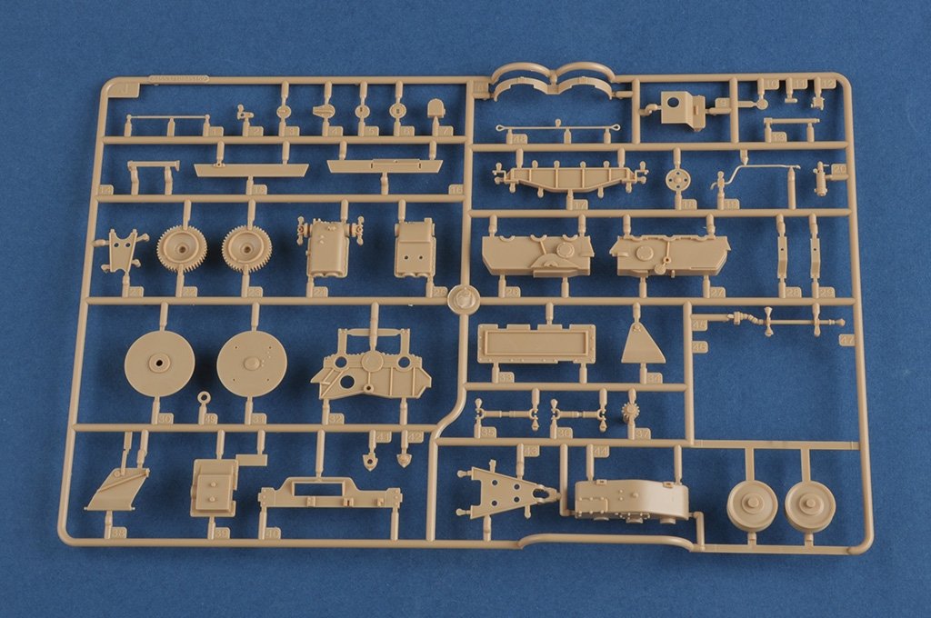 Hobby Boss 84554 allemand Sd.Kfz.179 Bergepanther Ausf.G version tardive 1/35 – Bild 8