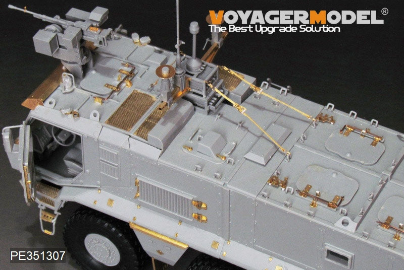 Maquette Voyager PE351307 KamAZ-63968 Typhoon-K russe moderne de base pour TAKOM 2082 / 2173 au 1/35 – image 12